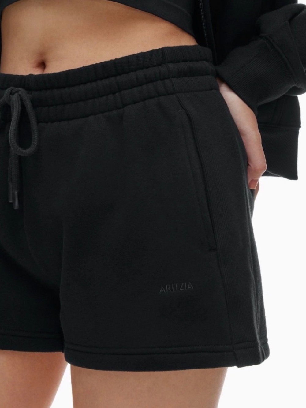 Aritzia Black Boyfriend Fit Shorts